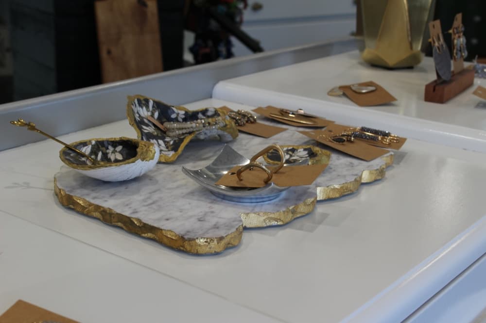 209th Design House also sells jewelry and art. (Chandler France/Community Impact Newspaper)