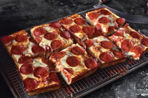 Detroit-style pizzeria Jet's Pizza opening Cedar Park location