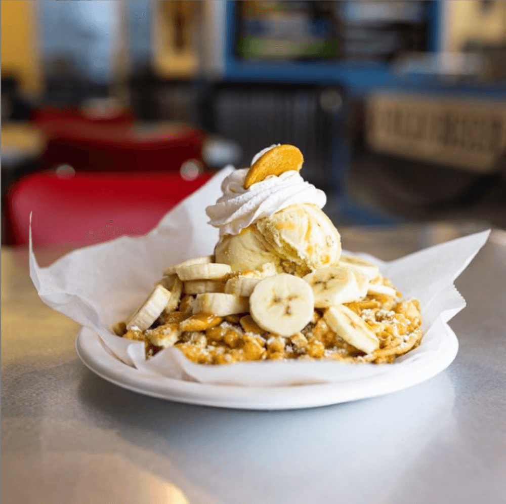 Skeeters Dogs & Desserts opened on Market Street in Tomball next to Every-Bellies.
