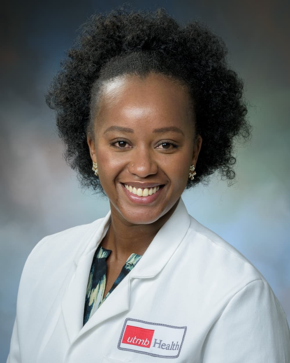 Becoming a doctor was a choice Muruthi made at a young age. She was drawn to medicine because of the ability to make a difference in people’s lives while forming relationships over time with patients. 
