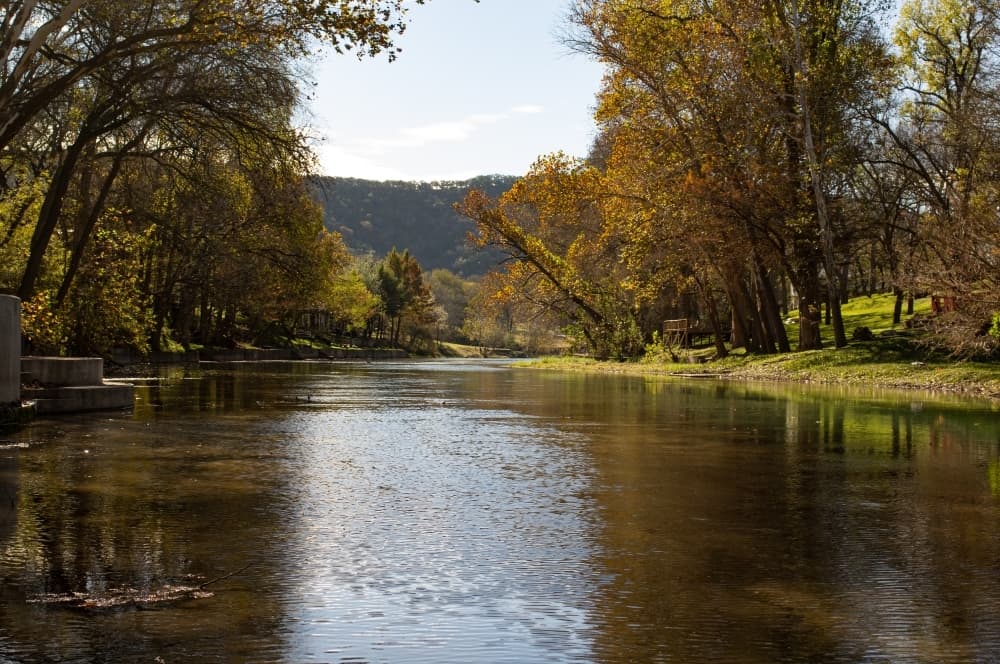 Guests can enjoy scenic views of the Guadalupe River from a natural shelf. 