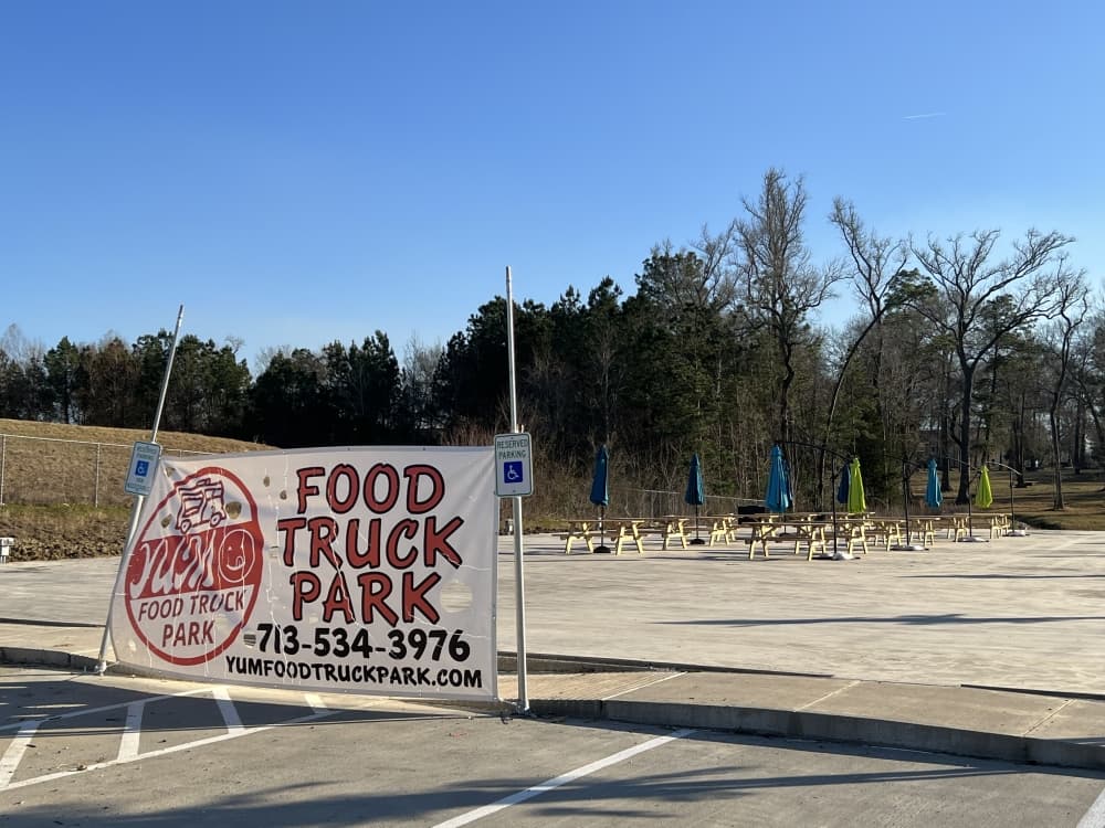 Yum Food Truck Park to open in Willis