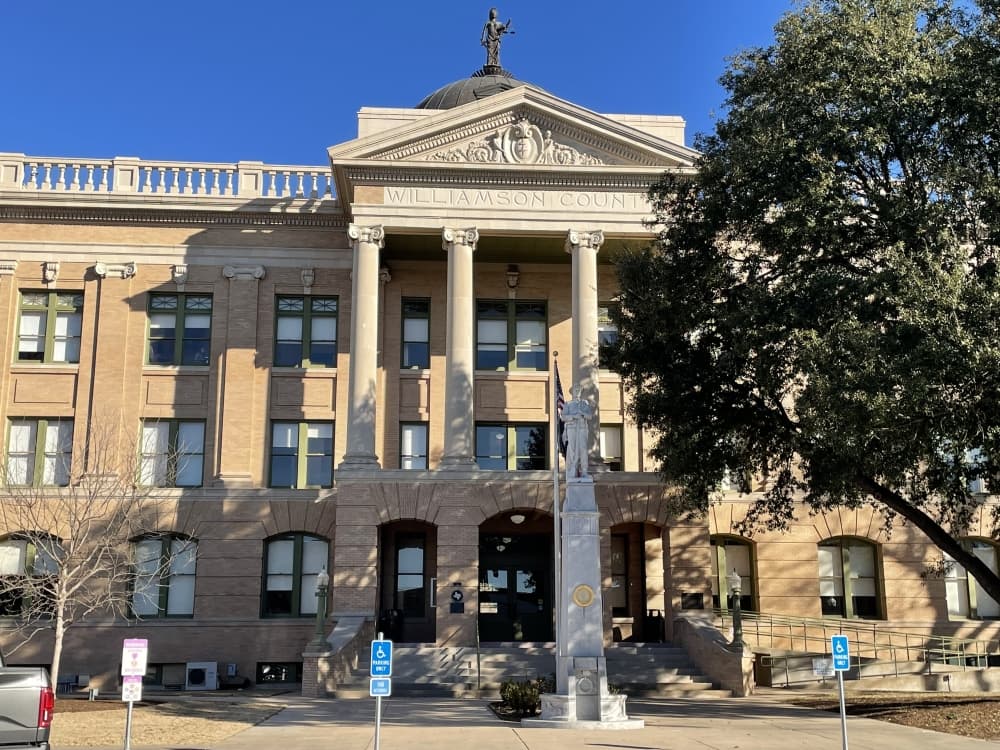 Commissioners Court OKs agreement allowing HBO to film ‘Love & Death’ in Williamson County facilities