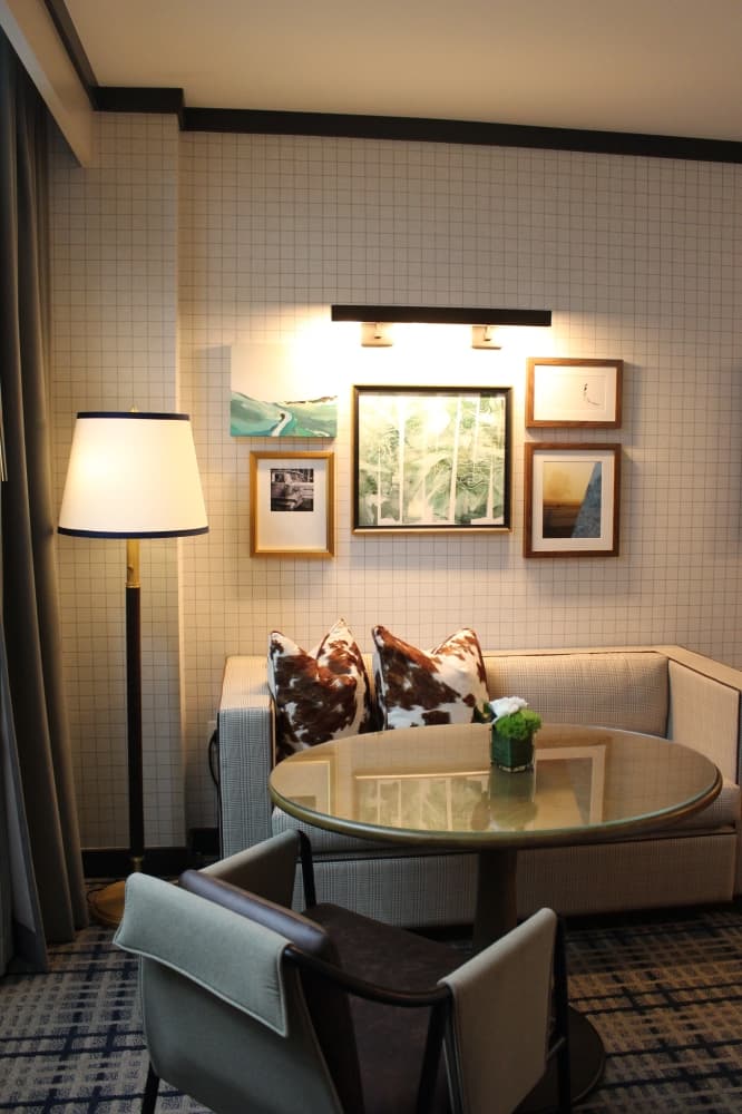 model guest room