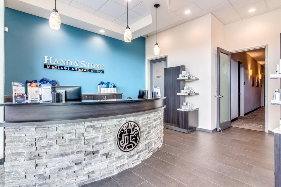 Hand & Stone opens new spa on W. Lake Houston Parkway