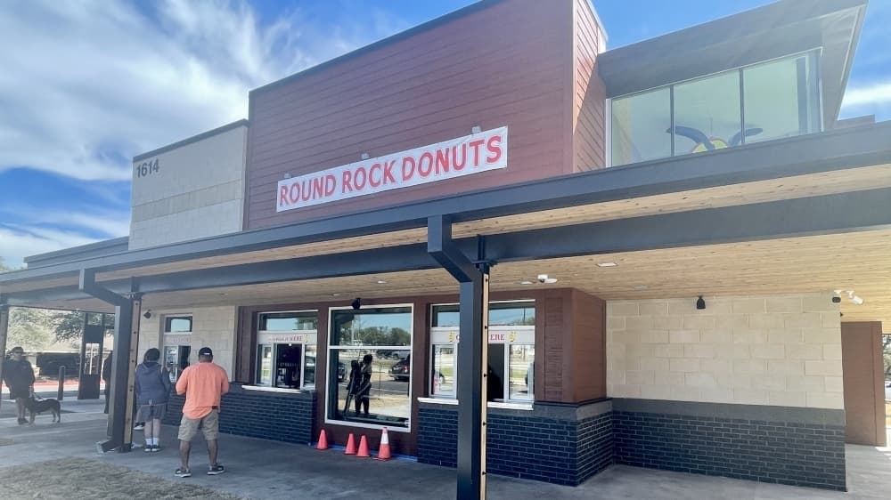 Round Rock Donuts opens in Cedar Park; Salt Lick BBQ remains open despite fire and more Central Texas business news