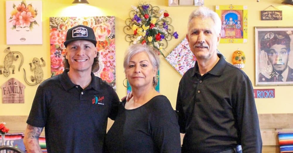 Erasmo “Sammy” Chapa (left), Sonia Chapa (center) and Erasmo Chapa co-own El Jalapeño Mexican Café. (Wesley Gardner/Community Impact Newspaper)