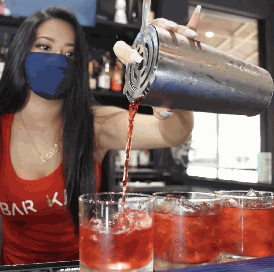 Missouri City’s Bar Kada celebrates 1-year milestone