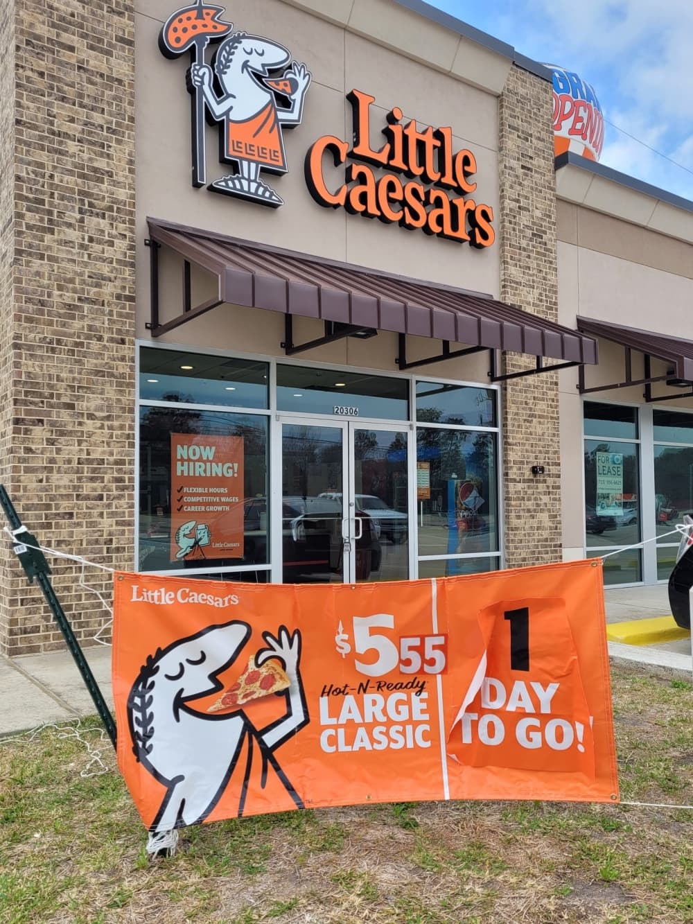 Little Caesars now serving up pizza in New Caney