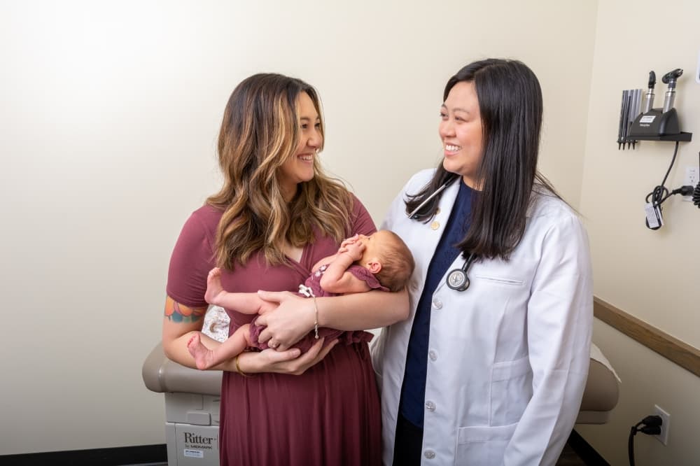 Austin Regional Clinic offers free service to educate expectant parents, build rapport with its pediatricians