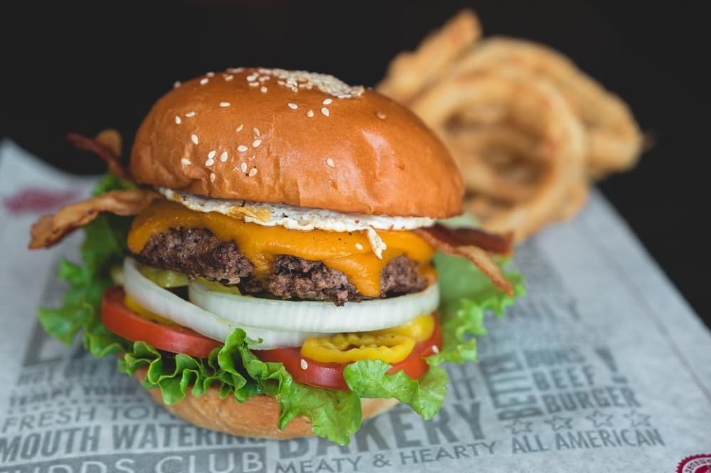 Fuddruckers to open new restaurant inside Willowbrook Mall
