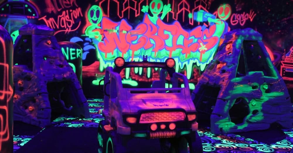 Plano venue Nerfies offers glow-in-the-dark Nerf war arena