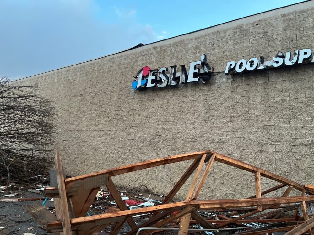 Leslie's Pool Supplies in The Boardwalk shopping center in Round Rock