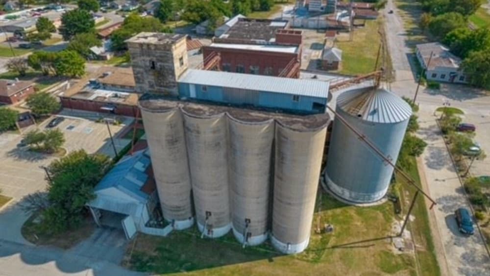 McKinney City Council approves construction on grain silos for new mural