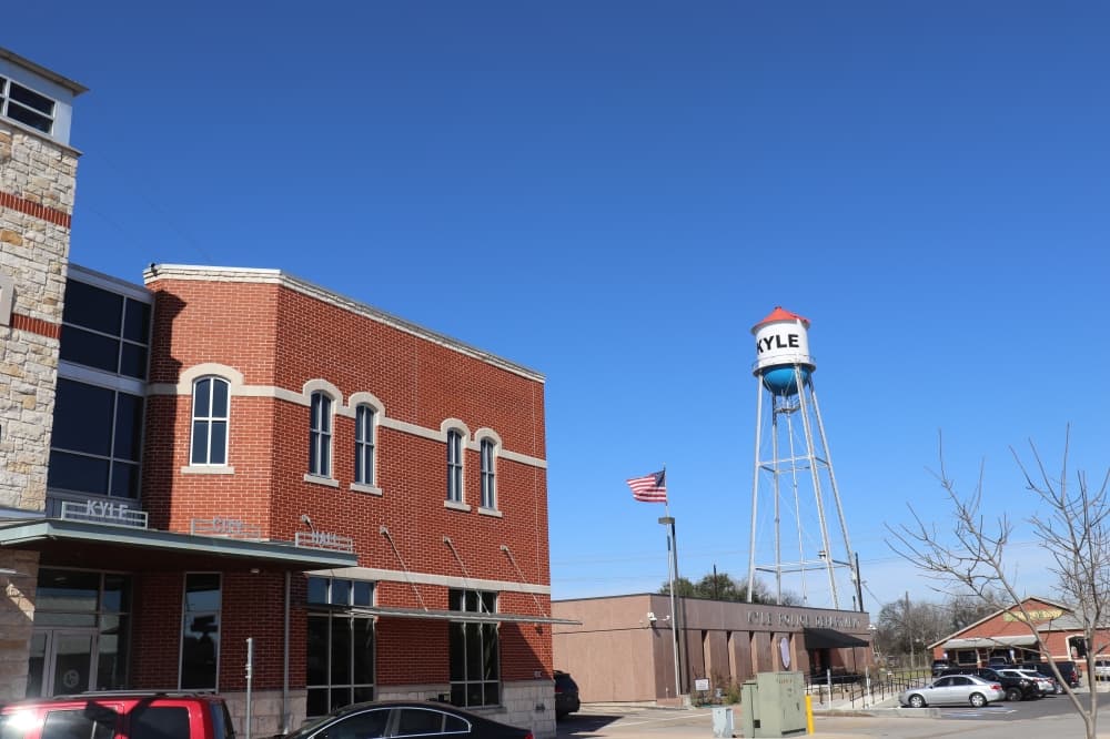 Kyle City Council postpones votes on contract for additions to Uber partnership and restrictions on new gas stations, car washes