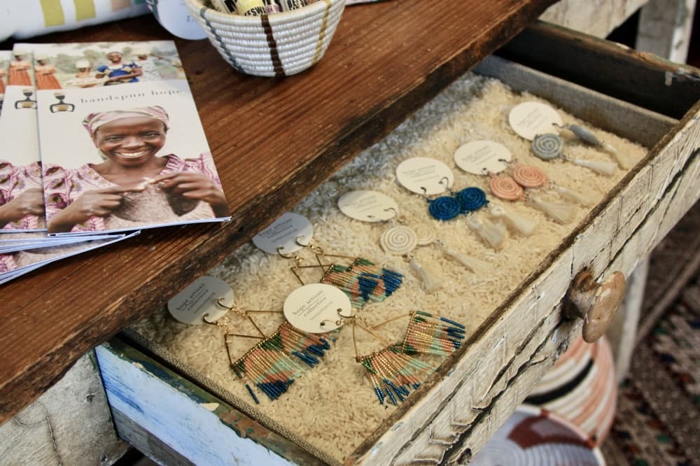 The Handspun Hope showroom sells goods made by a variety of artisans and groups. (Lauren Canterberry/Community Impact Newspaper)