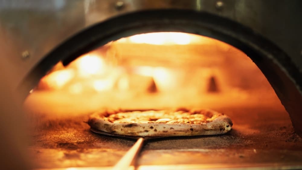 Pizza Twist opens at McKinney's Hub 121