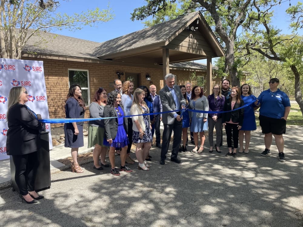 SJRC Texas and Touchstone Alliance open treatment center for vulnerable youth in New Braunfels