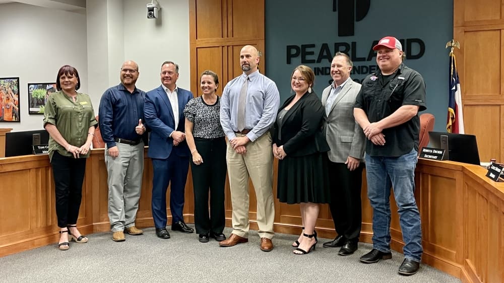 'I am honored': Pearland ISD board names Larry Berger as new superintendent
