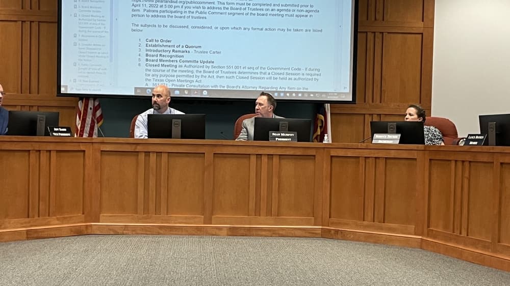 Pearland ISD board OKs 2% pay raise for all staff