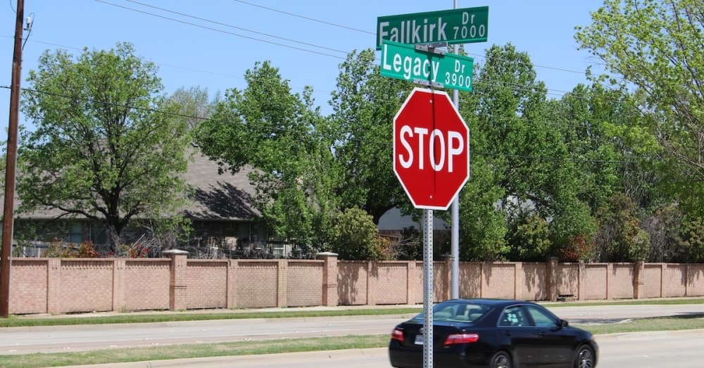 Screening wall, sidewalks scheduled for construction near Legacy Drive in Plano