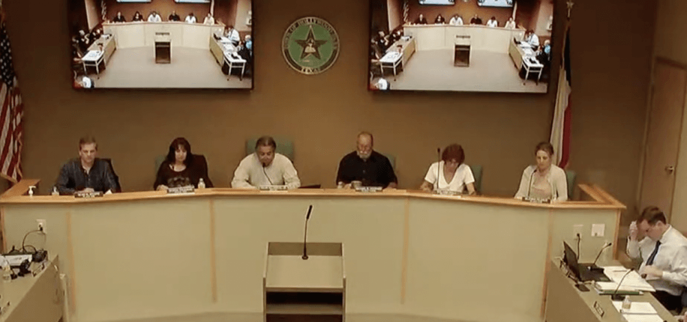 Hollywood Park urges residents to apply for upcoming council vacancy
