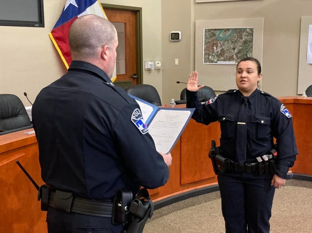 Lakeway City Council welcomes newest police officer