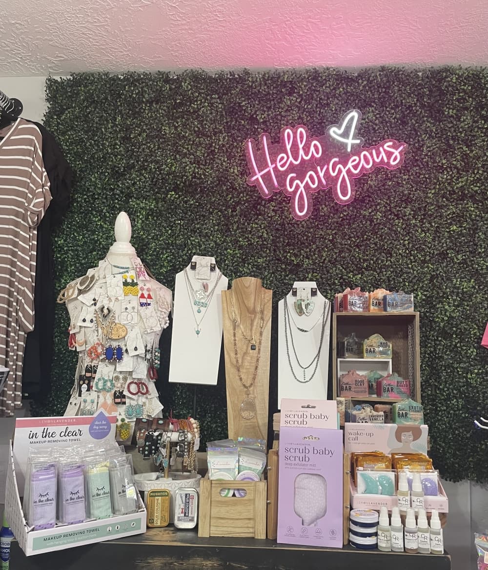 The boutique offers Western chic pieces, accessories and knick-knacks. (Chris Goodwin of Community Impact Newspaper)