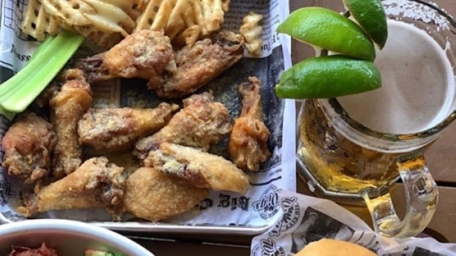 Big City Wings celebrates 1-year anniversary in Humble