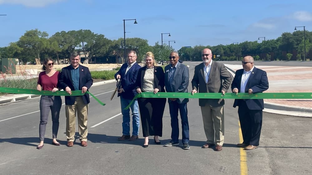 Cedar Park City Council held a ribbon-cutting ceremony for Bell Boulevard on May 6. (Claire Shoop/Community Impact Newspaper)