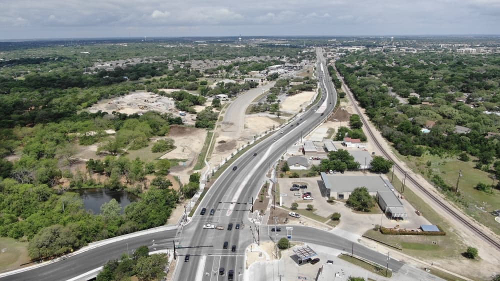 Cedar Park officials mark completion of Bell Boulevard realignment with ribbon-cutting ceremony