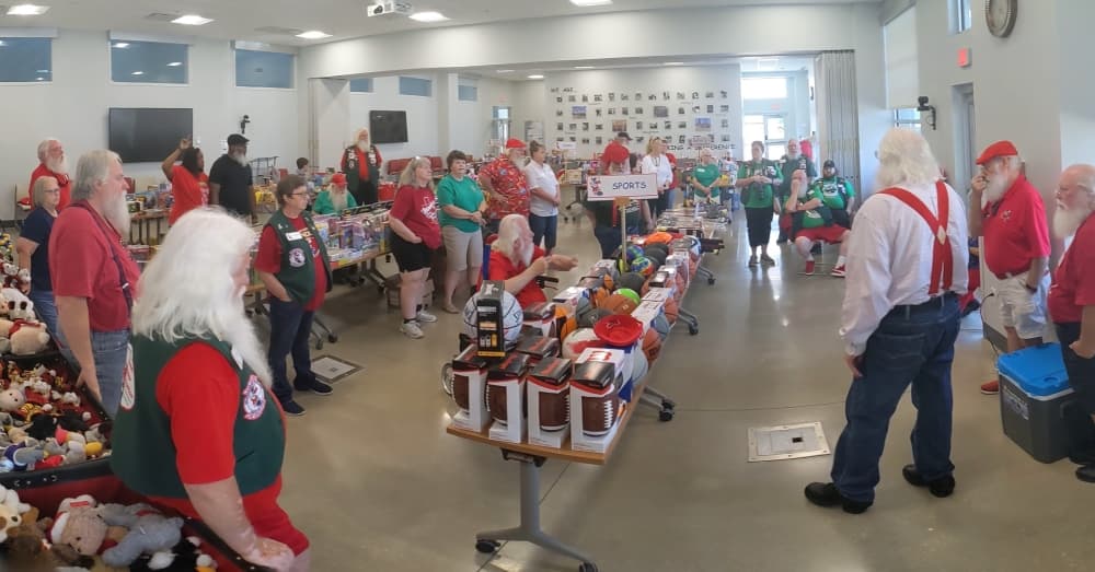 Lone Star Santas distribute toys to families affected by March tornadoes