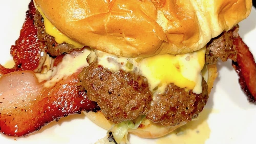 Jay’s Burgers n More projects June 15 grand opening of brick-and-mortar location in Humble
