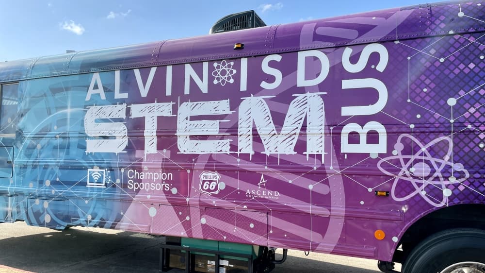The Alvin ISD STEM Explorer Bus will travel across three campuses holding summer school classes in the district. (Andy Yanez/Community Impact Newspaper)