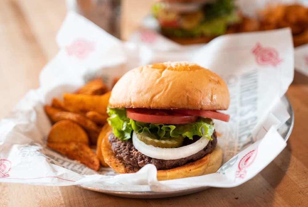 Fuddruckers on Creekside Forest Drive in The Woodlands closed in April