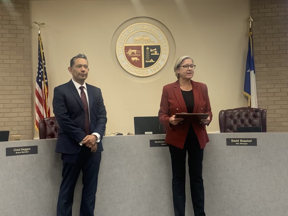 The city honored Gretchen Fagan (right) at her last Tomball City Council meeting as mayor on May 16. (Kayli Thompson/Community Impact Newspaper)