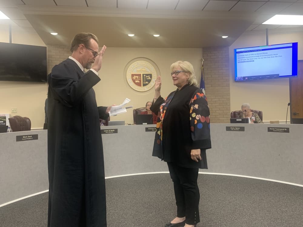 Lori Klein Quinn sworn in as new Tomball mayor