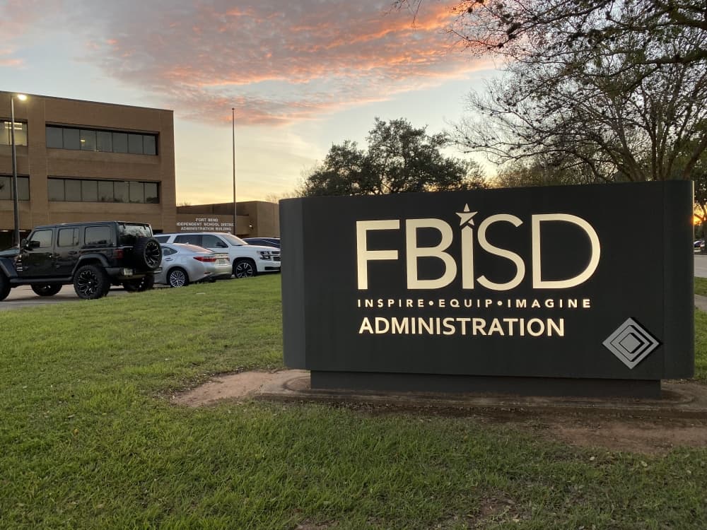 Sugar Land and Fort Bend ISD exchange land