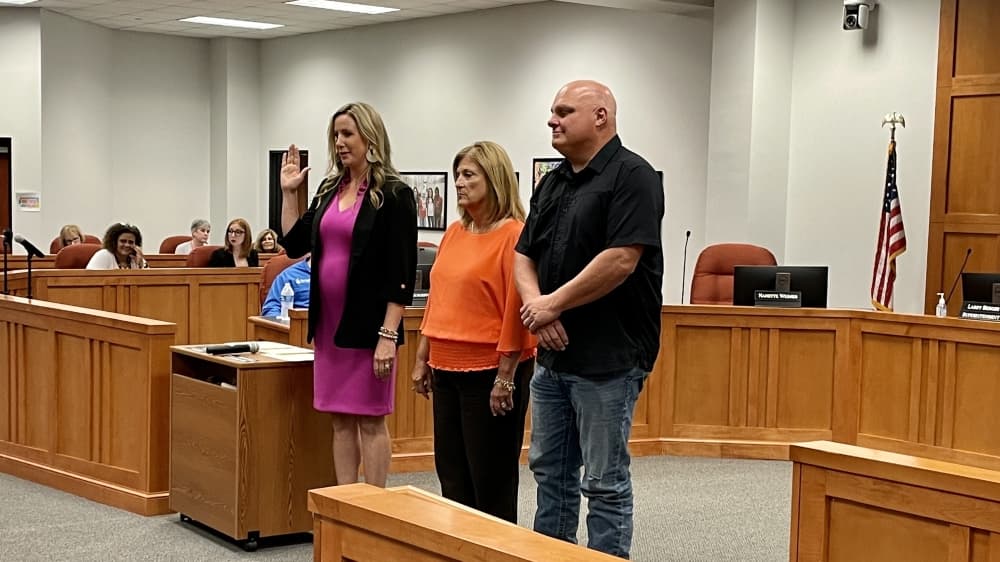Pearland ISD welcomes two new members to board of trustees