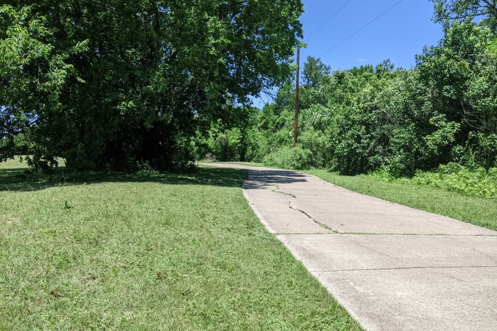 Pflugerville awards construction contract for trail improvement project