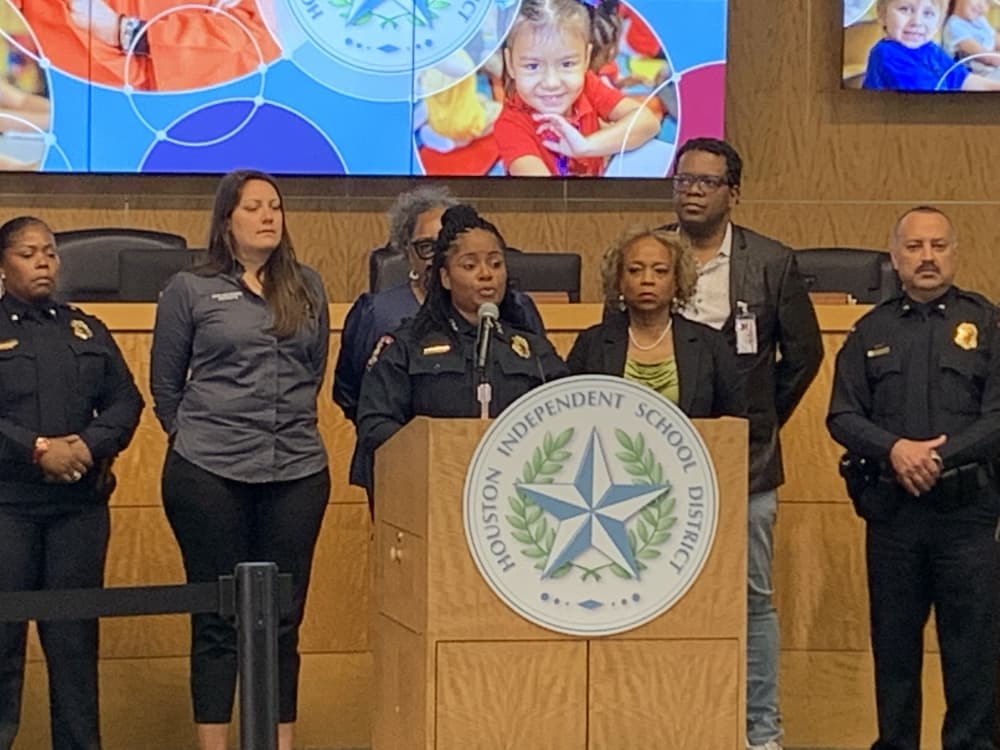 Houston leaders express grief, anger following Uvalde shooting