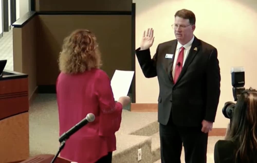Highland Village's new mayor sworn into office