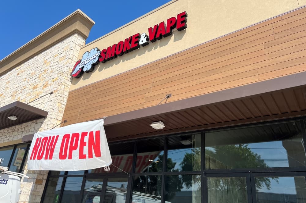 A new smoke shop, a restaurant with an adult environment and more San Marcos local business news