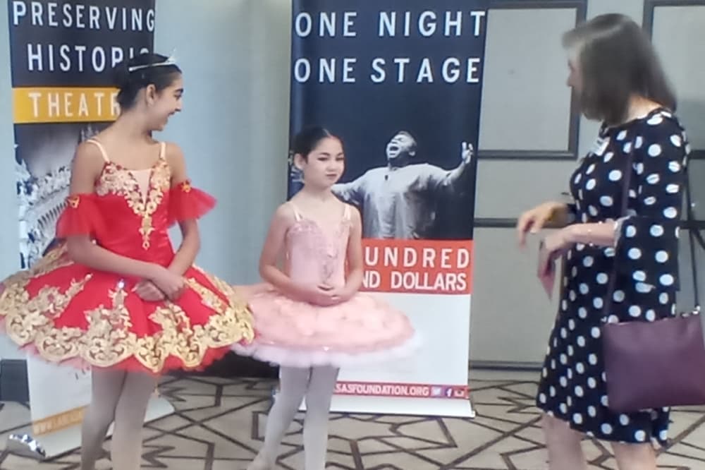 San Antonio arts groups get boost from north side hotel’s program