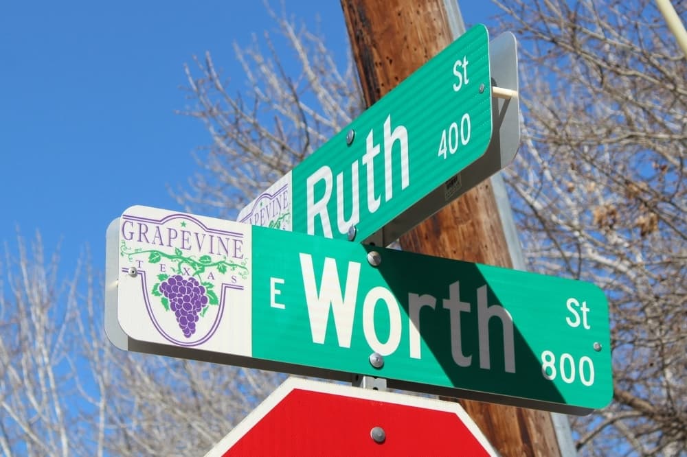 Reconstruction of East Worth Street in Grapevine continues with paving