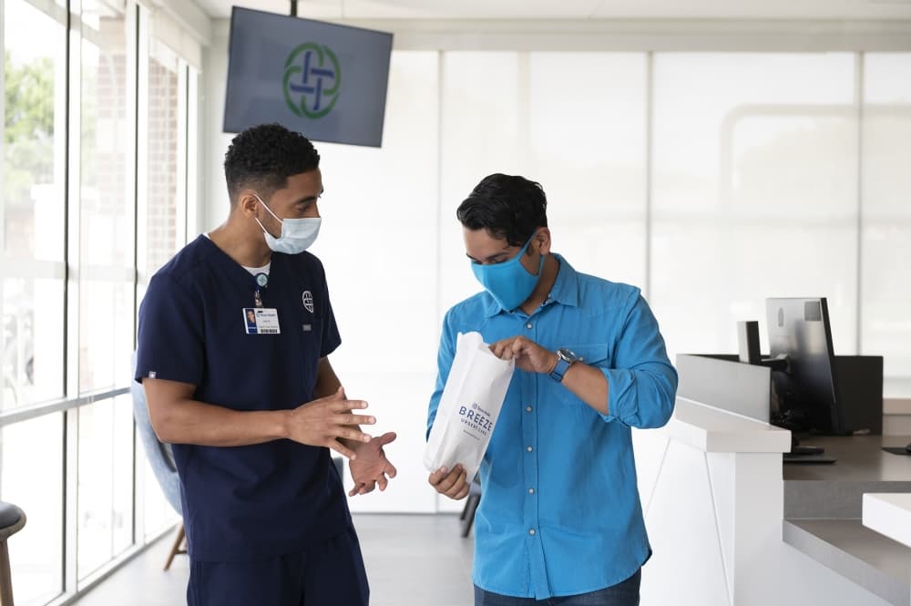 On-site pharmacy kiosks at Texas Health Breeze Urgent Care Centers. (Texas Health Breeze Urgent Care)