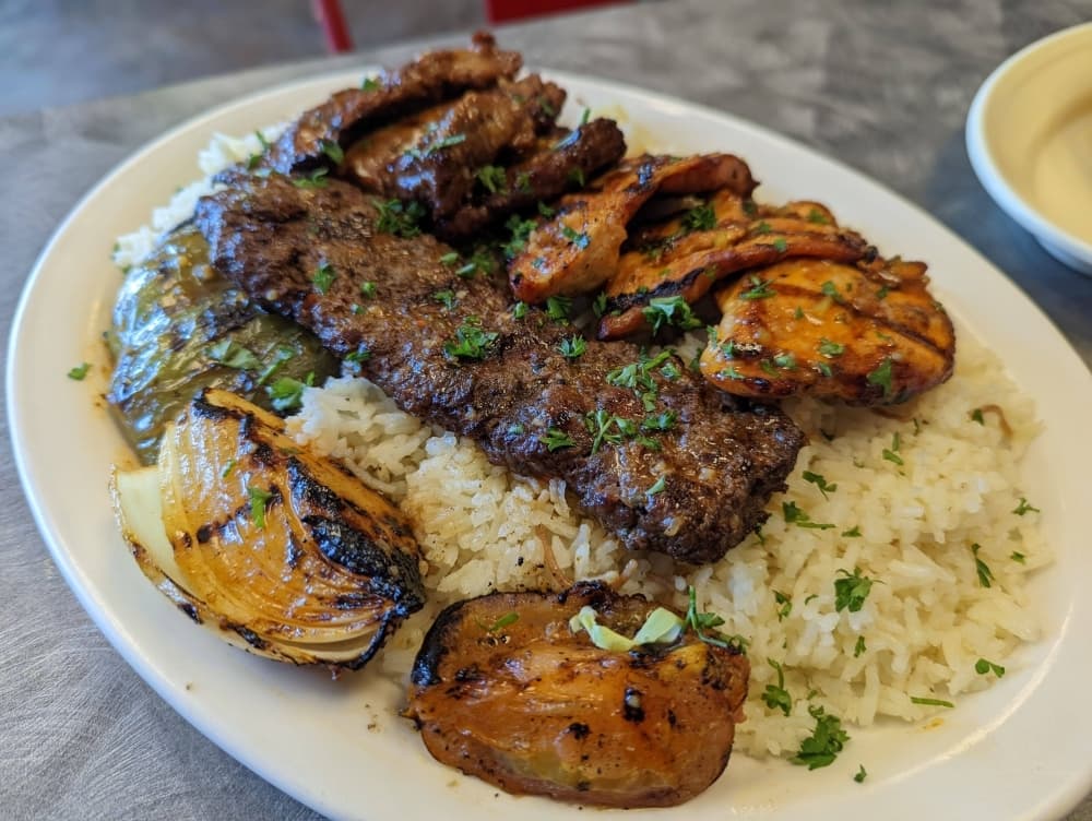 Medical center eatery M&M Grill mixes Mexican and Mediterranean cuisine