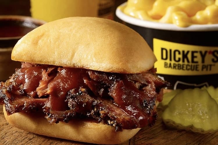 New Dickey's Barbecue Pit location opens in Nassau Bay