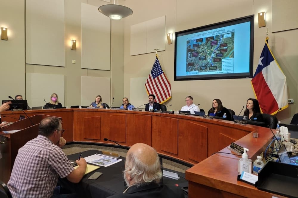 Lakeway receives mixed reviews on transportation proposals
