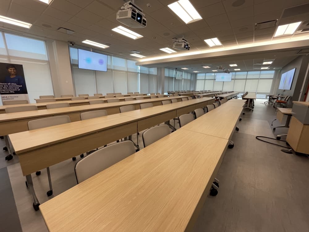HCA Healthcare Center for Clinical Advancement’s connecting classrooms allow HCA members from across the country to join the class being held in Pearland. (Andy Yanez/Community Impact Newspaper)